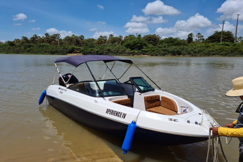 ILHA DAS CANÁRIAS - LANCHA MESTRA 